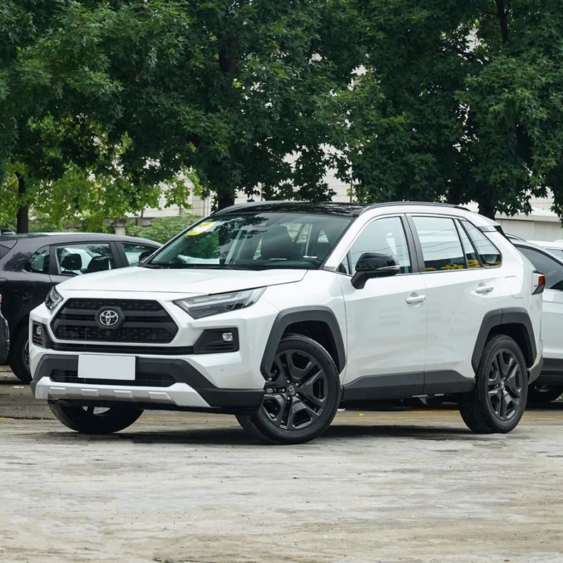 RAV4 2023 Model benzínový SUV